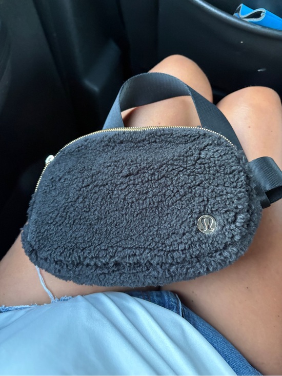 lululemon athletica Handbags - lululemon belt bag Black Sherpa Crossbody Belt Bag